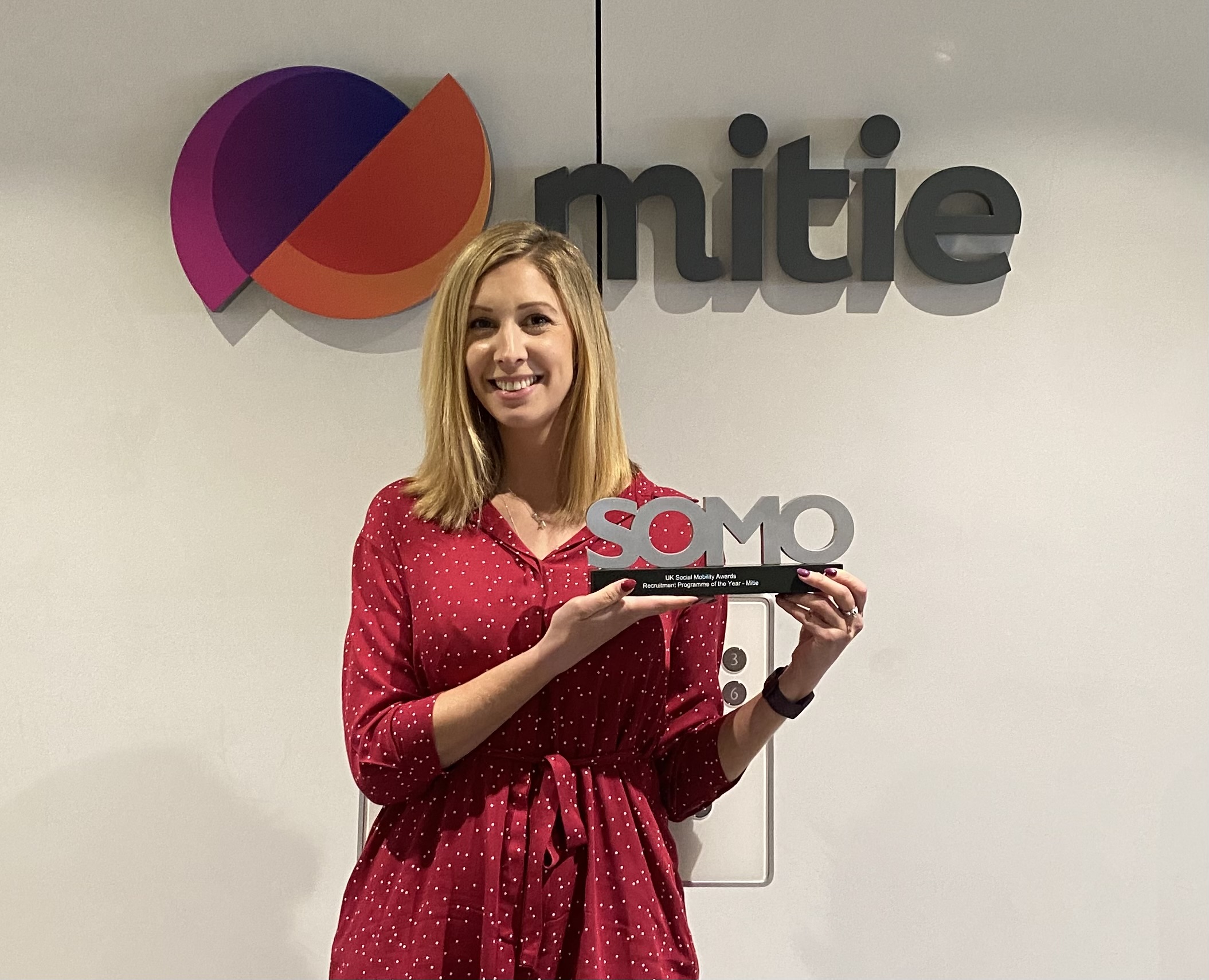 Mitie and their SOMOs trophy